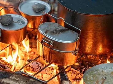 自衛隊の官給品「戦闘飯盒型」がなんと山岳仕様に!その名も「山岳飯盒弐型」!