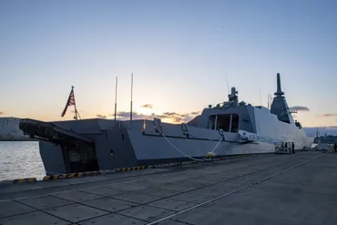 最新国防ファイル】「もがみ」型護衛艦 究極のステルス船体、外観の特異さが話題 自動化で少人数での任務が可能に(1/2ページ)
