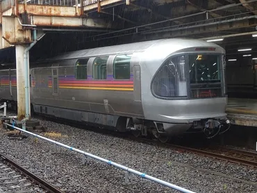 カシオペア紀行 E26系客車を外見的に解剖: B767