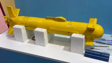 海上自衛隊の最新鋭もがみ型護衛艦搭載のUUV「OZZ
