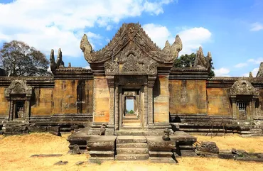 天空の寺院！プレアヴィヒア寺院の魅力と行き方：世界遺産と絶景を巡る旅？カンボジアの世界遺産、プレアヴィヒア寺院への旅行ガイド