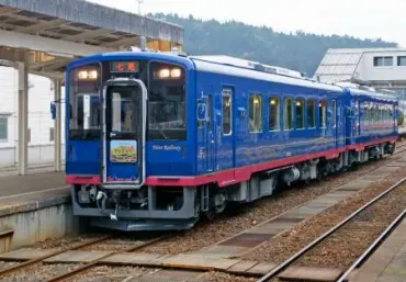 能登の震災語り部列車、定期運行 4月から個人客も乗車可能:北海道新聞デジタル
