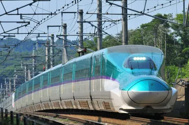 北海道新幹線H5系「はやぶさ」「はやて」 － 新青森駅から北の大地を目指して快走する新幹線。津軽海峡の海底を青函トンネルで通過（THE列車） 