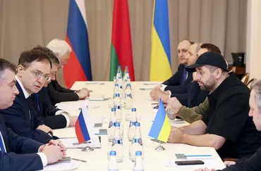 ウクライナ大統領「試してみる」 ロシアと停戦協議 交渉難航の恐れ 