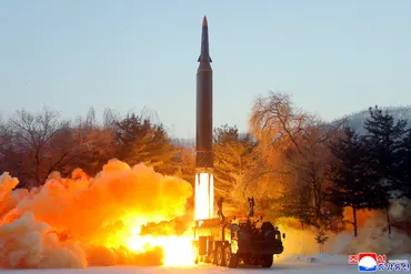 北朝鮮のミサイル脅威は？日本への影響と国際社会の対応を徹底解説！北朝鮮のミサイル開発と日本の安全保障