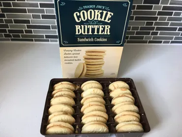 トレジョ（Trader Joe's）のお菓子レビュー！人気商品からお土産まで、魅力に迫る！クッキーバターサンドクッキー、ウベプレッツェル、お土産におすすめの商品
