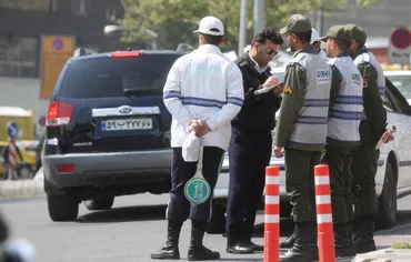 イラン警察、ヒジャブを外す違反者の取り締まりを開始