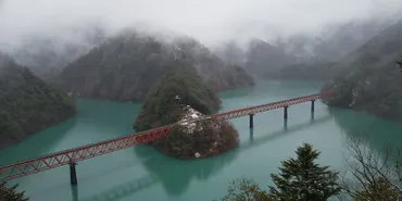 大井川鐵道~SL蒸気機関車&アプト式列車で行く絶景「奥大井湖上駅」