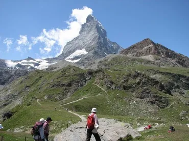 スイスアルプス絶景ハイキングその22シュヴァルツゼーよりフーリ迄のハイキング』スイスの旅行記・ブログ by tsunetaさん【フォートラベル】