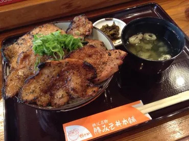 並ばずに入れる奇跡的方法?秩父の元祖豚みそ丼「野さか」