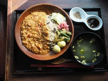 小田原の昭和レトロな洋館でゆったりランチ&ティータイムを♪ 時を忘れるカフェ「薬膳喫茶 KURA」がオープン