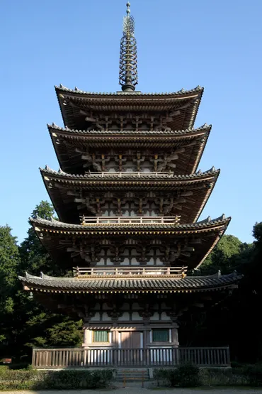 醍醐寺 五大力尊仁王会とは？歴史や文化財、アクセス方法もご紹介！(最新情報？)五大力尊仁王会：厄除けと餅上げ！2月23日開催の醍醐寺
