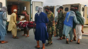 アフガニスタン西部で強い地震、2000人以上死亡の恐れ