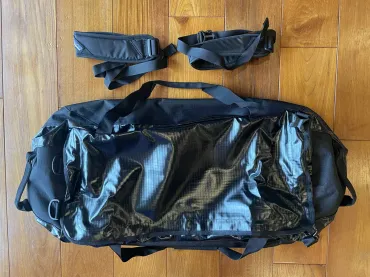 パタゴニア ブラックホール・ダッフル70L −スキー道具の収納持ち運びに超便利