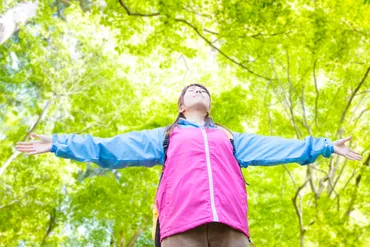 Z世代に「#自然界隈」が浸透中】若者たちはなぜ自然に惹かれるのか? 「スニーカーならそのまま山に行ける」とファッショントレンドとも好相性
