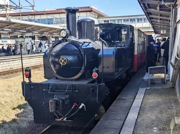 小湊鐵道の魅力とは？四季折々の風景、歴史、トロッコ列車、イベント情報などをご紹介？小湊鐵道の旅：絶景、歴史、トロッコ、イベント情報