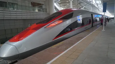 インドネシア高速鉄道Whoosh徹底解説！ジャカルタ〜バンドン間の移動はどう変わる？Whooshの乗り方ガイド：チケット購入から車内体験、未来への展望まで