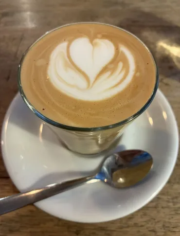 メルボルン カフェ巡り：カフェの聖地で味わうコーヒー文化とは？メルボルンカフェ：カフェ文化とおすすめカフェ３選