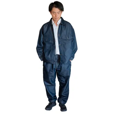 ワークマン「超撥水2WAYシェフジャケット」の魅力に迫る！機能性とデザイン性を両立した万能ジャケットとは？ワークマン「超撥水2WAYシェフジャケット」：機能性とデザインを兼ね備えた万能ジャケット