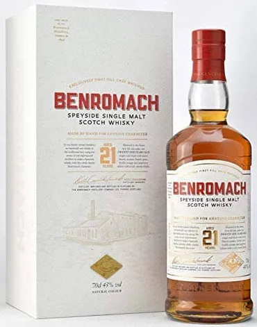 ベンロマック蒸溜所の歴史と魅力とは？シングルモルトウイスキーの奥深さに迫る！スペイサイドの隠れた名門、ベンロマック蒸溜所のシングルモルト