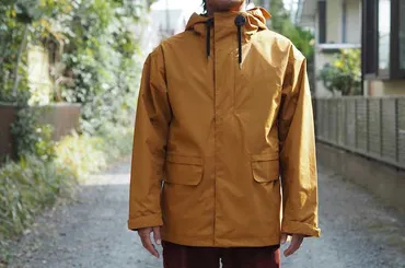 雨にも火花にも強い！最強ワークマン「マウンテンレインパーカー」がなんと4,000円以下 