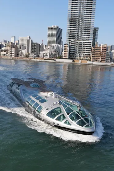 東京都観光汽船(TOKYO CRUISE)の新船「EMERALDAS(エメラルダス)」