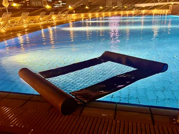 都会のど真ん中で夜景を見ながら外気浴!】東京ドームホテルの知られざるサウナはプールが水風呂