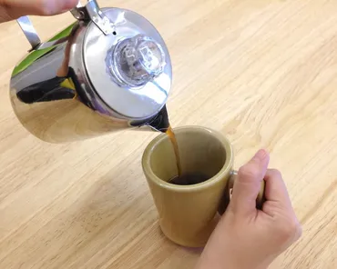 コーヒーを屋外で楽しめるパーコレーターとは?