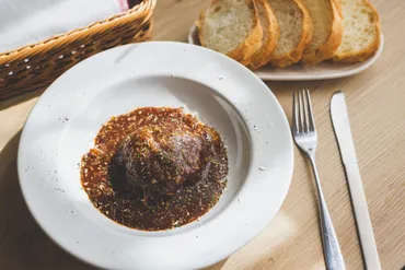 SNS映え確実!】料理写真をおいしそうに撮るコツ