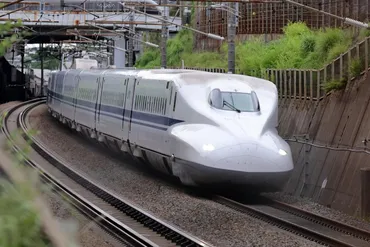 新幹線「のぞみ」全席指定ってどうなるの？ 予約方法から料金まで徹底解説！2025年からの「のぞみ」全席指定化！ 予約方法と料金、快適な旅のヒント