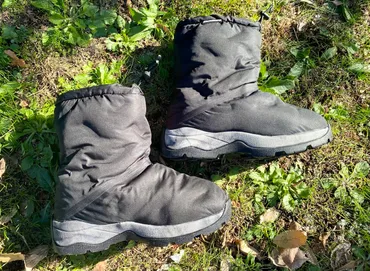 ワークマン】実用レビュー！氷雪や雨にも強い耐滑「防寒ブーツ ...