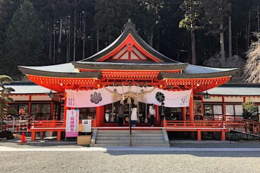 山梨県の金運UPパワースポット：新屋山神社、金櫻神社、武田神社で金運上昇！ 