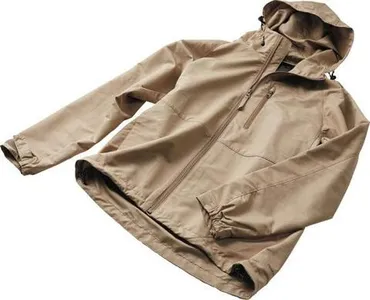 ワークマン】安軽で超弾く！ 撥水アウターのおすすめ3選