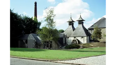 ストラスアイラ蒸溜所の魅力とは？シーバスリーガルの故郷を徹底解説！（ウイスキー、蒸留所、スコットランド）？スコットランド・スペイサイド地方の宝石、ストラスアイラ蒸溜所