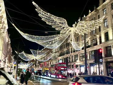 必ず訪れたい】ロンドンのクリスマスのイルミネーションスポット ...
