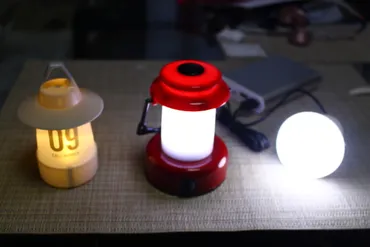 セリアで100円のLEDランタンが意外に便利すぎた。様々な種類から ...