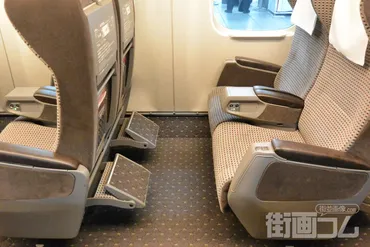 東海道新幹線N700系「のぞみ」のコンセント！全席充電できるのは ...