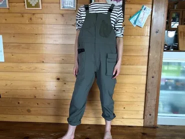 2023年版ワークマン「ガーデニングサロペット」は高撥水！サイズ ...