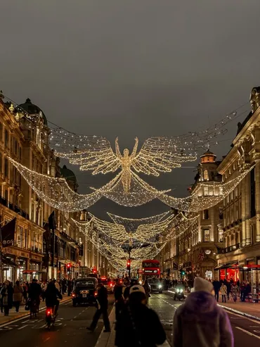 ロンドン、クリスマスの煌めきはどこまでも？ クリスマスイルミネーションとマーケットを楽しむ旅！2024年ロンドン、クリスマスを彩る光と賑わい