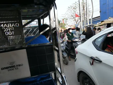 インド配車アプリ Uberの使いかた