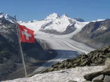 世界遺産のアレッチ氷河！スイス・エッギスホルン展望台からの絶景 