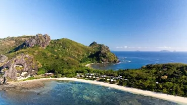 フィジー旅行の魅力とは？秘境ヤサワ諸島から極上のビーチまで、フィジー旅行の全てをご紹介！フィジーの楽園：ヤサワ諸島、5日間のリゾート体験、気候と準備、おすすめゴルフ場とビーチ