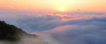 360°空撮】星野リゾート トマム「雲海テラス」 