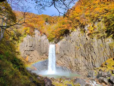 苗名滝(なえなたき)の紅葉の見頃時期は？新潟県妙高市のパワースポット 
