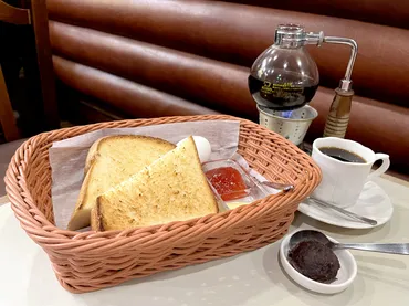 東京駅直結！ 八重洲地下街最古の喫茶店『アロマ珈琲』でサイフォンコーヒーといただくモーニング