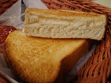 レポ】東京駅八重洲のカフェ「アロマ珈琲」のモーニングセット