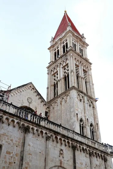 クロアチア＆スロベニア ちょっとだけドイツ・オーストリアも イイトコ撮りの旅 (11) 運河に浮かぶ古都トロギール』トロギール(クロアチア)の旅行記・ブログ  by クッシーさん【フォートラベル】