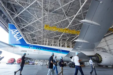 ANA Blue Hangar Tourとは？飛行機好き必見！羽田空港の格納庫見学ツアーを徹底解説？ANA Blue Hangar Tour：飛行機整備の裏側を覗く！