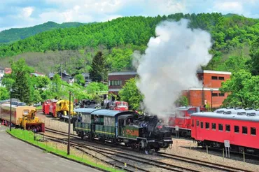 日本で唯一、蒸気機関車の運転を本格的に体験できる三笠鉄道村（北海道） 