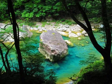 抱返り渓谷】アクセス・営業時間・料金情報 